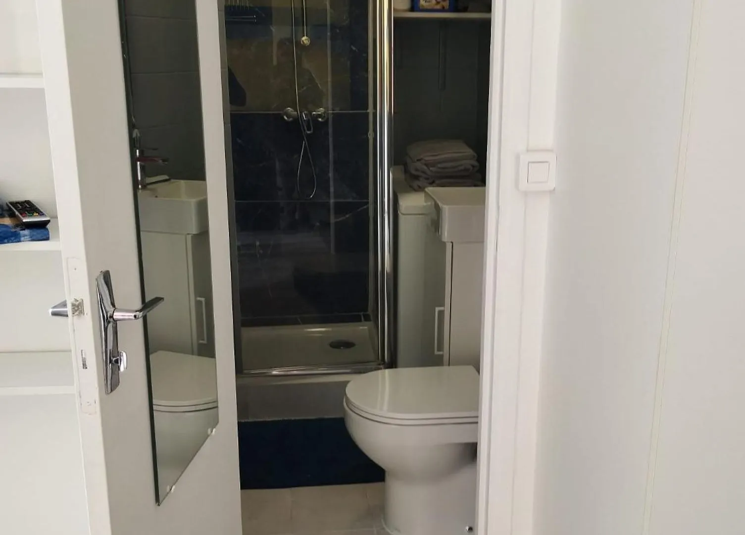 Studio Charmant A Place De Clichy Paris Apartment