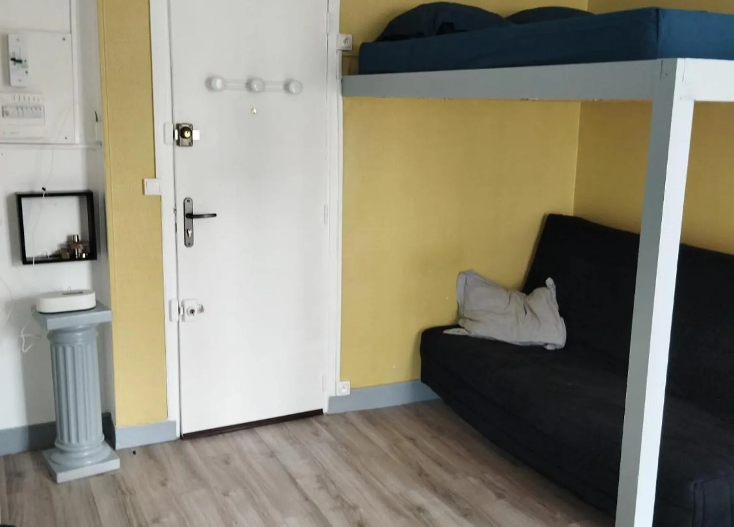 Studio Charmant A Place De Clichy Paris 0*,
